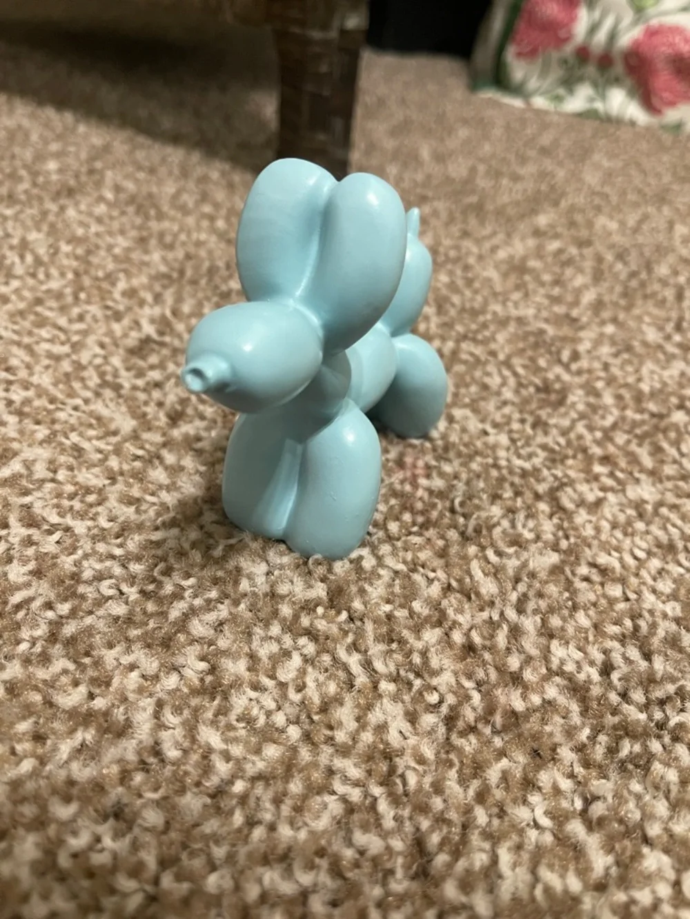 Light Blue Balloon Dog Figurine - Picture 2 of 4